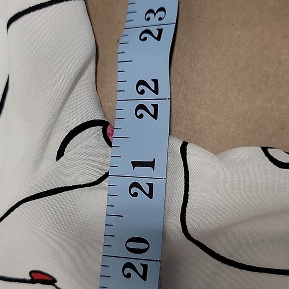 milk & honey, Size L, All Over Face Print - Line Art Long Sleeve Blouse - Picture 8 of 12